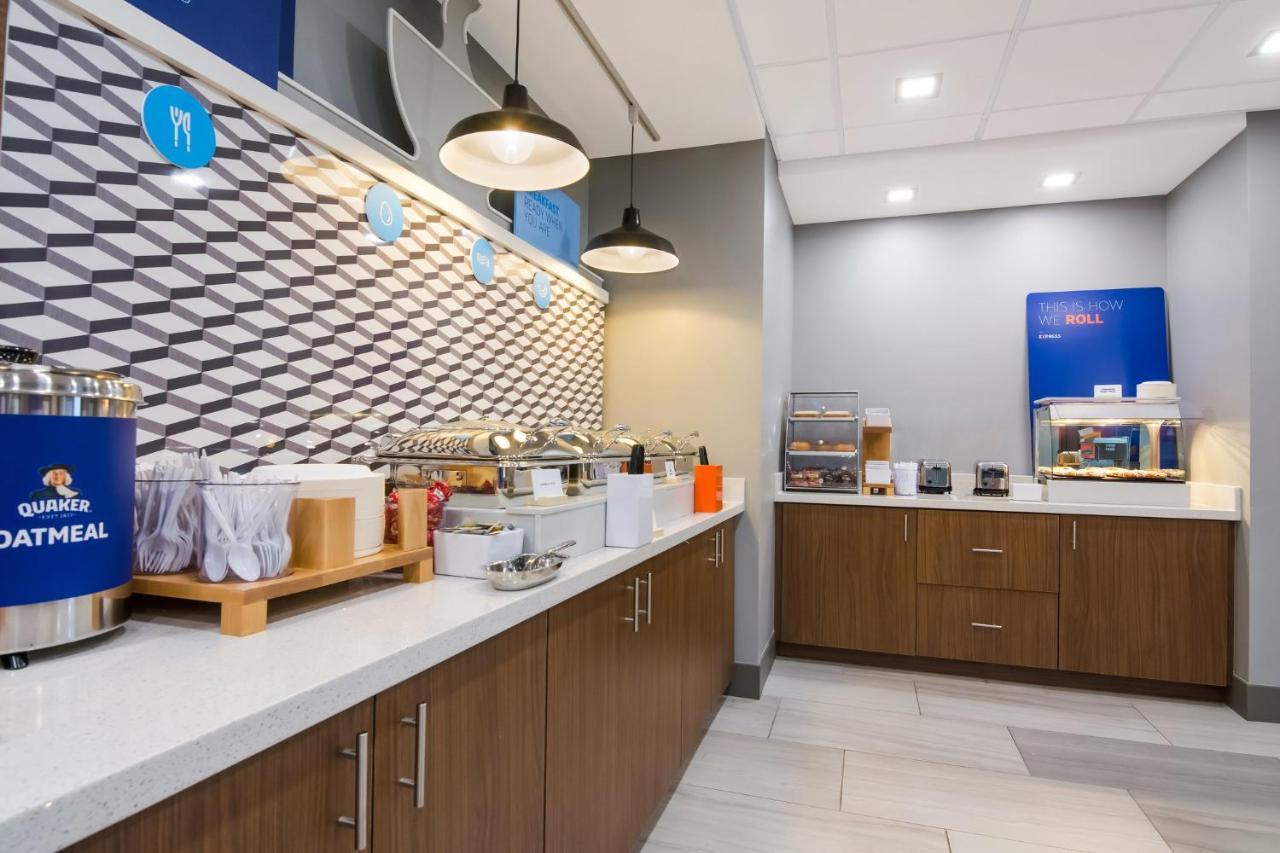 Holiday Inn Express & Suites - Springdale - Fayetteville Area מראה חיצוני תמונה