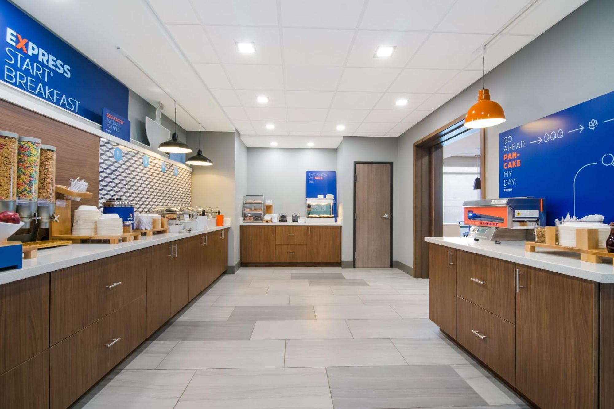 Holiday Inn Express & Suites - Springdale - Fayetteville Area מראה חיצוני תמונה